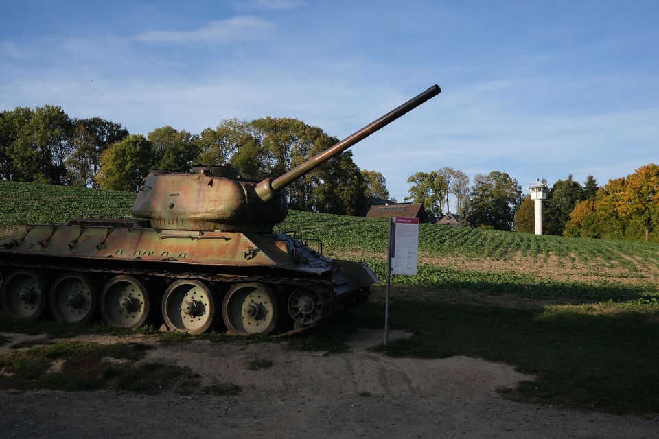 Erik Dreyer Monument sowjetischer Panzer Monument sowjetischer Panzer